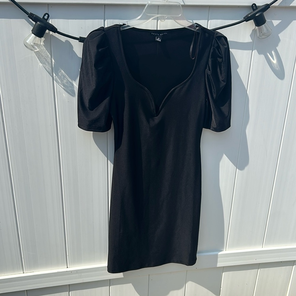 Low cut short dress